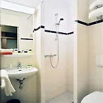 Bastion מלון 4*