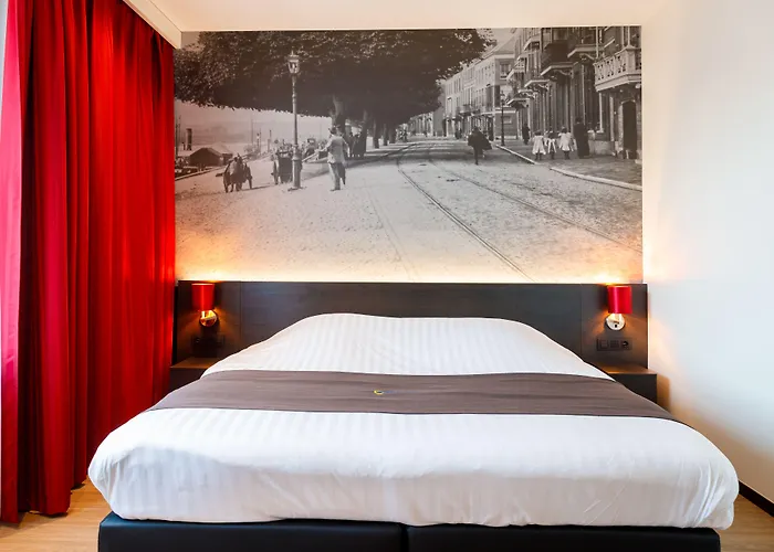 バスティオン ティルブルク 4*