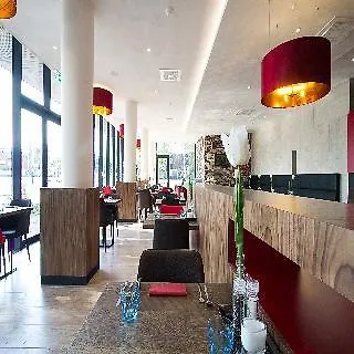 فندق باستيون، تيلبيرج 4*